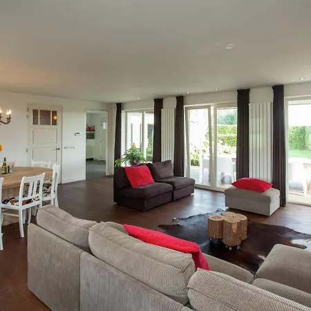 Luxurious In With Wellness 4*