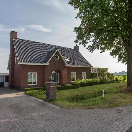 Luxurious In With Wellness Hotel 4*